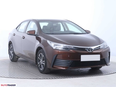 Toyota Corolla 1.3 97 KM 2017r. (Piaseczno)