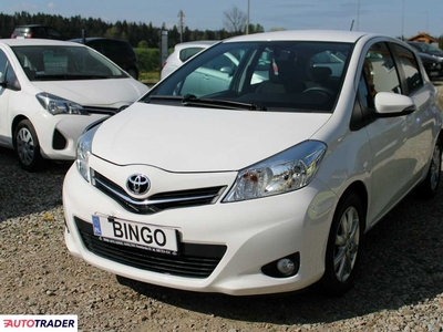 Toyota Yaris 1.0 benzyna 69 KM 2012r. (Harklowa)