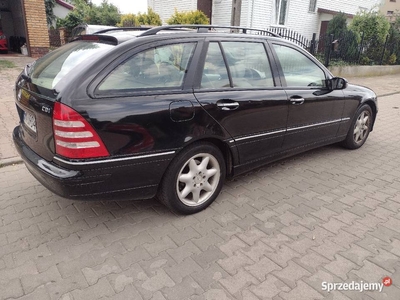 Mercedes C220 CDI 2007 Rok