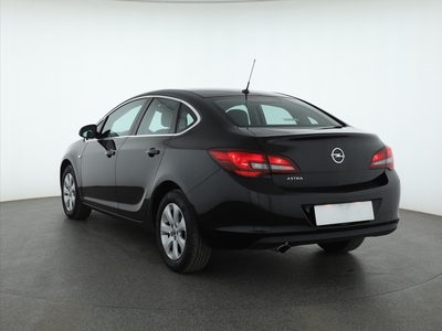 Opel Astra 2018 1.4 T 68632km Sedan