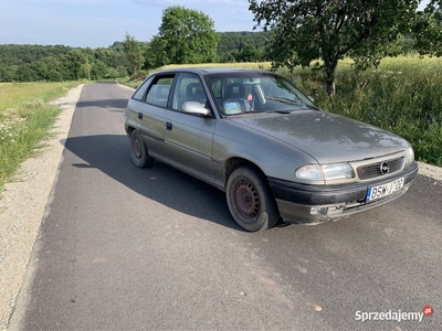 Opel astra f 1.6 ważne opłaty hak