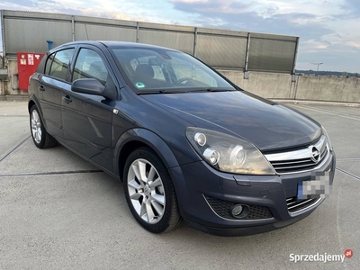 Opel Astra H 1.8 Benzyna 140 koni Lift Xenon Alufelgi 17 Bezwypadkowy