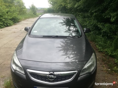 Opel astra j 1,7 cdti