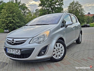Opel Corsa D Lift 1,2 benzyna klima półskóry
