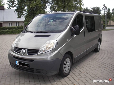 Renault Trafic 2,0dci LONG 5-cio osobowy hak webasto brygadówka regały