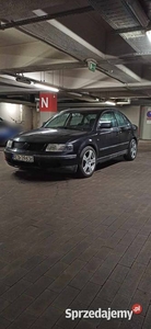 Sprzedam volkswagen passat B5 1.8 lpg