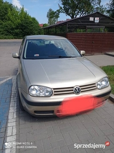 Volkswagen Golf 2005. Stan super.