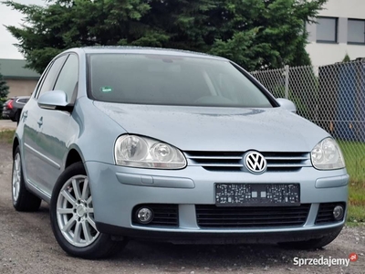 VW GOLF 1.6 BENZYNA