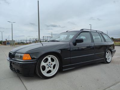 BMW e36 touring 320i MANUAL