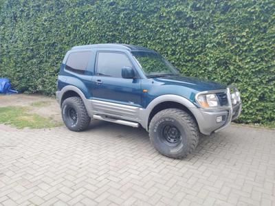 Mitsubishi Pajero III 2001