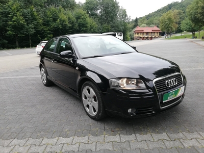 Audi A3 II (8P) 1.6 16V 115 Ps Attraction