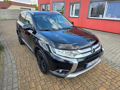 Mitsubishi Outlander III SUV Facelifting 2015 2.0 MIVEC 150KM 2016