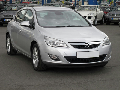 Opel Astra 2011 1.4 16V 178777km Hatchback