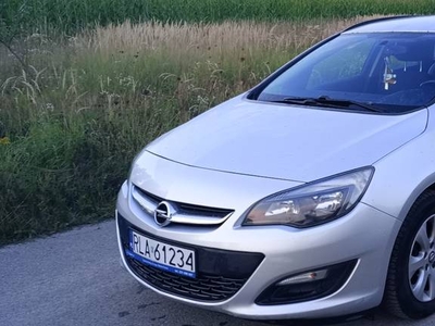 Opel Astra J