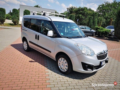 Opel Combo Tour 1.4Turbo 120KM 5 osób 2017r,przebieg125tys klima/doblo