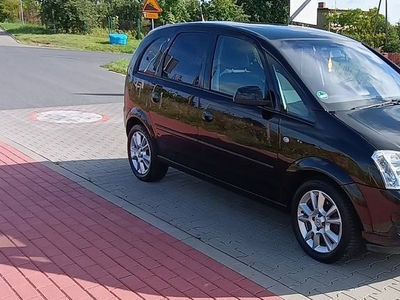 Opel Meriva a lift 2009r 1.6 benzyna ISOFIX parktronic clinatronic z Niemie