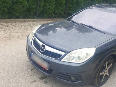 Opel Vectra C Lift 2005r.1.9Cdti 2015r. w kraju bezwypadkowa.