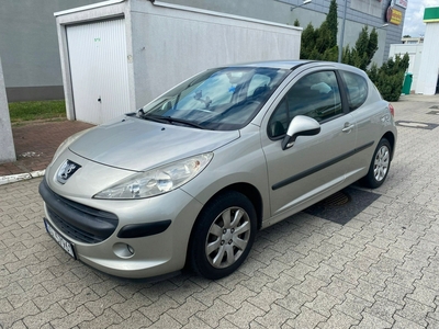 Peugeot 207 Hatchback 5d 1.4 16V 88KM 2006