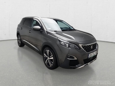 PEUGEOT 5008 SUV