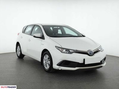 Toyota Auris 1.8 134 KM 2015r. (Piaseczno)