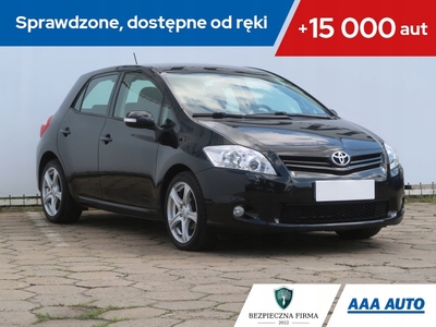 Toyota Auris I Hatchback 5d Facelifting 1.6 Valvematic 132KM 2011