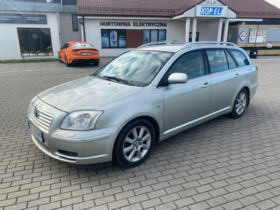 Toyota Avensis II Kombi 1.8 VVT-i 129KM 2005