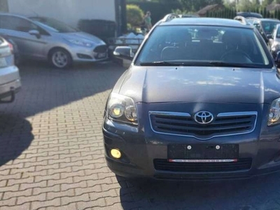 Toyota Avensis II Kombi 2.0 D-4D 126KM 2006