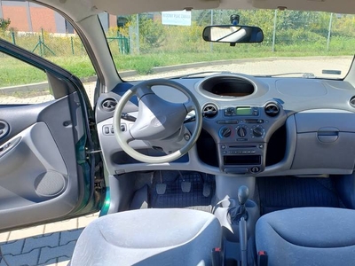 Toyota Yaris 1.0 wersja japońska