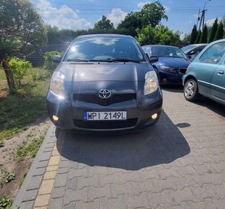 Toyota Yaris II Hatchback 5d 1.0 VVT-i 69KM 2010