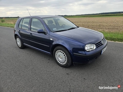 Volkswagen Golf 1.6 8v benzyna Klima