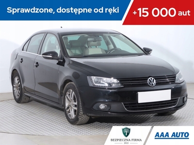 Volkswagen Jetta VI Sedan 2.0 TDI CR DPF 140KM 2012