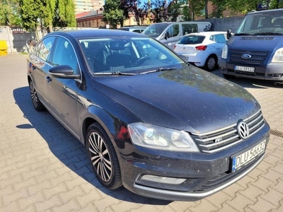 Volkswagen Passat B7 2.0 TDI Highline R-Style DSG rok 2013, przeb. 382 000 km