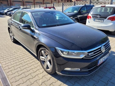 Volkswagen Passat B8 2.0 TDI Bi-Turbo BMT 4Mot Highline DSG Rok 2015 przeb.347000