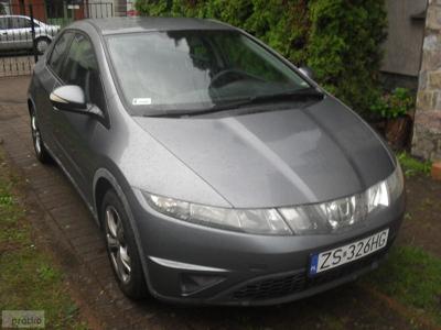 Honda Civic VIII UFO zarejestrowany salon pl. 1.4 6-biegów klima alufelgi