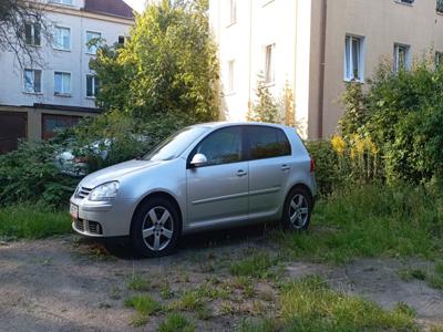 Sprzedam golfa 5 TDI 1,9