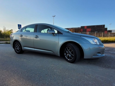 2009 Toyota awensis