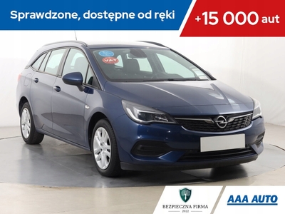 Opel Astra K Sportstourer Facelifting 1.2 Turbo 145KM 2020