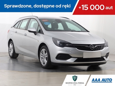 Opel Astra K Sportstourer Facelifting 1.5 Diesel 122KM 2020