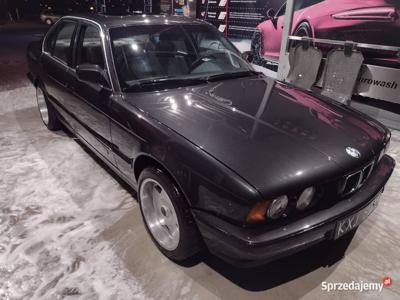 Bmw e34 525i M20B25 1988r na czarnych blachach