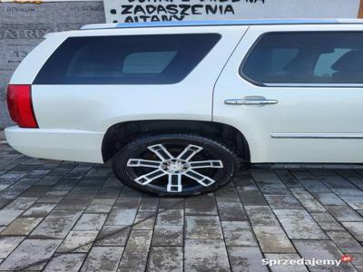 Cadillac escalade