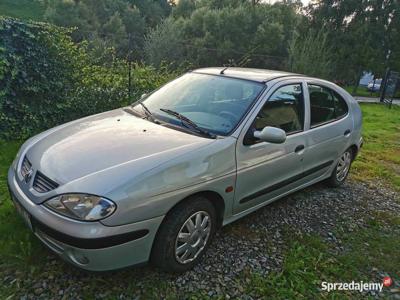 Renault Megane 1.4 16 V 2001 r.