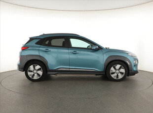 Hyundai Kona 2021 Electric 64 kWh 39744km SUV