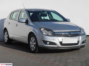 Opel Astra 1.6 113 KM 2011r. (Piaseczno)