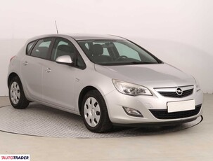 Opel Astra 1.6 113 KM 2011r. (Piaseczno)