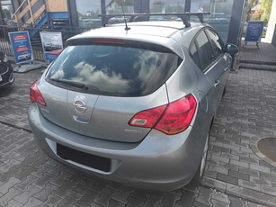 Opel Astra 2012 1.4 16V 75859km Hatchback