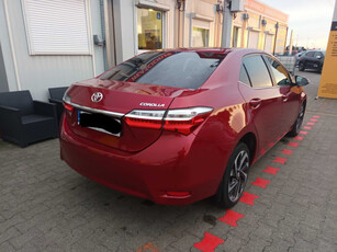 Toyota Corolla 2017 1.6 Valvematic 67896km Sedan