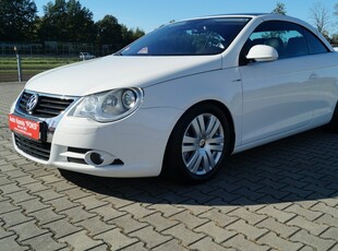 Volkswagen Eos Limited Edition 2,0 fsi 200 km skóra navi ksenon szklany dach zadba