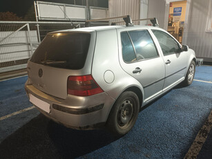 Volkswagen Golf 2000 1.4 16V 350114km Hatchback