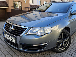 VW Passat lift 2009r 2.0 Common rail 110km-super sta,navi ,2 kpl kol