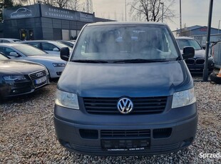 VW T5 Caravelle 8 osobowa 2.5 TDI Hak Webasto monitory